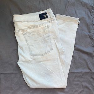 American Eagle Distressed Jegging